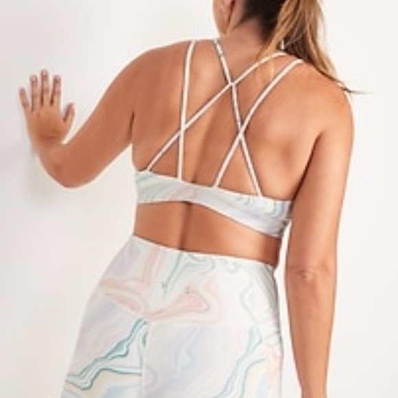 2/$20 NEW Old Navy Swirl Pop strappy light support sports bra Large - Picture 4 of 5